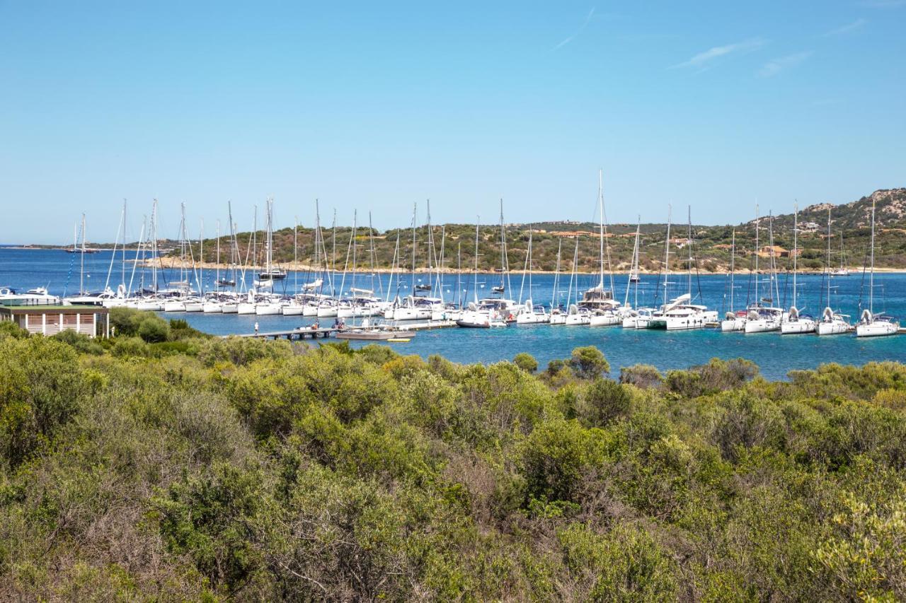 Hotel Li Graniti Baja Sardinia Buitenkant foto