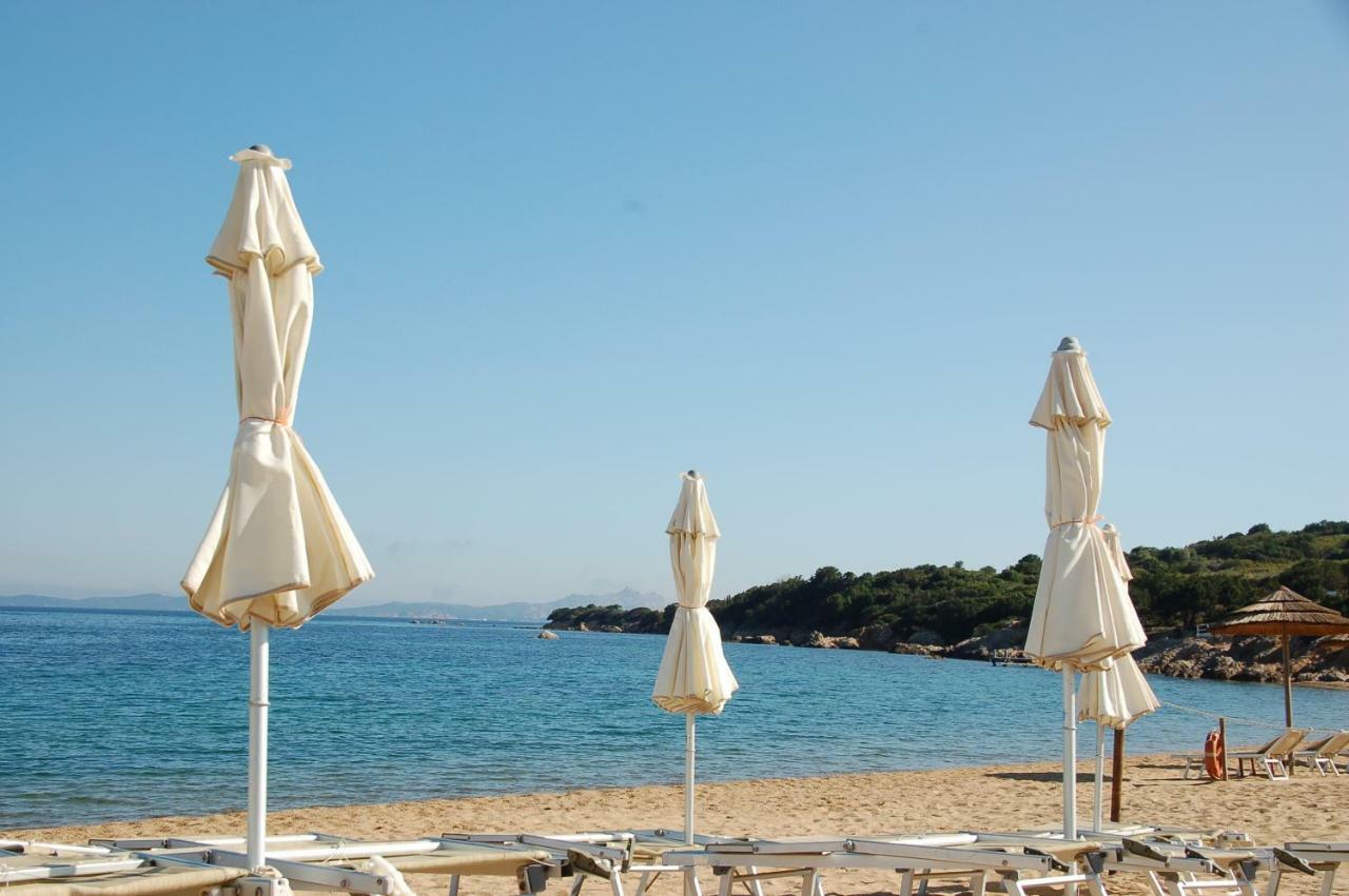 Hotel Li Graniti Baja Sardinia Buitenkant foto